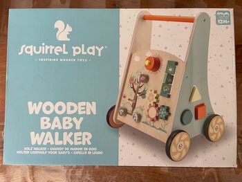 Chariot de marche en bois bébé