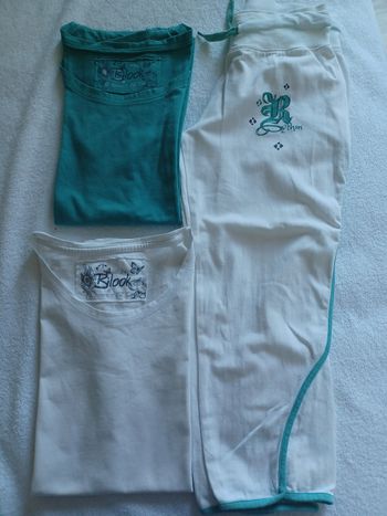 Lot de 3 vetements de sport fille : 2 t-shirt et 1 pantacourt assortis blanc/bleu-vert 12 ans