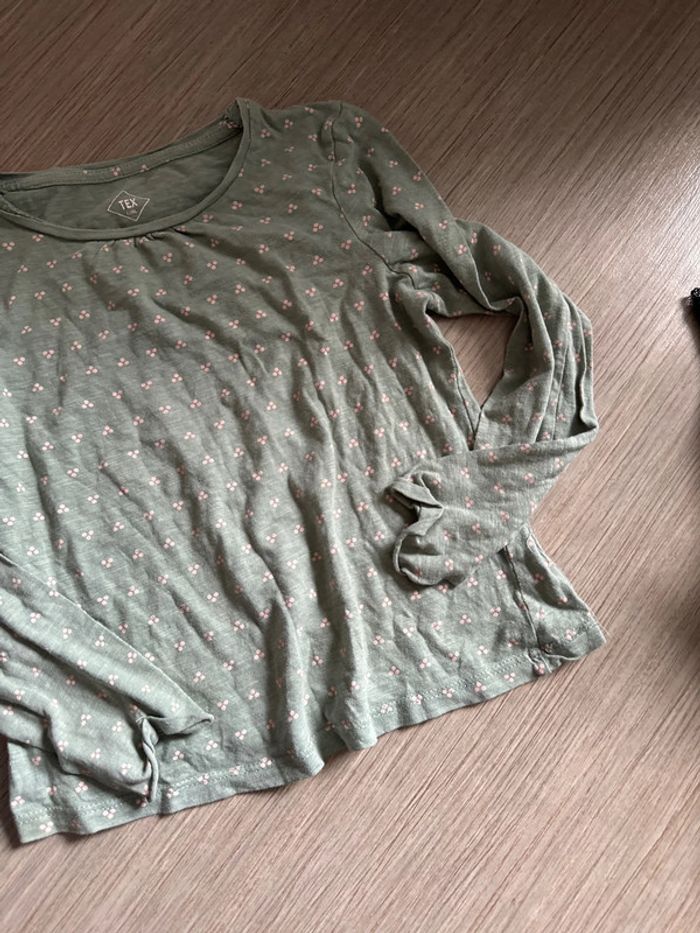 Tee shirt 6/7 ans tex très bon état - photo numéro 2