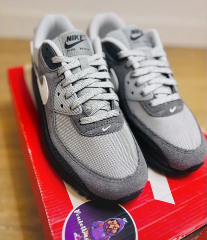 Nike Air Max 90 Réflective Anthracite black Taille 40 - photo numéro 3