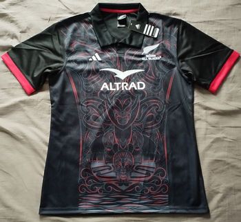 Maillot-polo de l équipe nationale de rugby de la nouvelle- Zélande neuf , avec étiquette, jamais porté (taille XL)