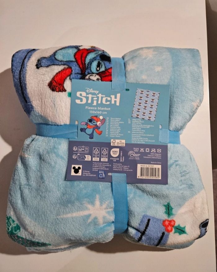 Plaid Polaire Stitch Disney