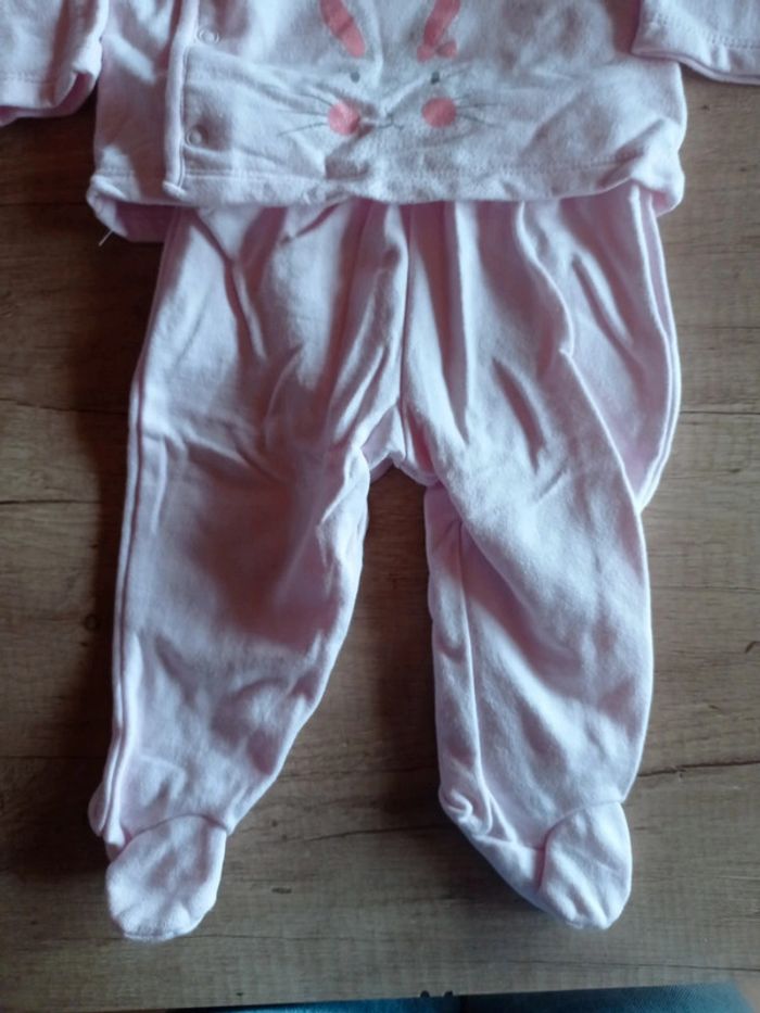 Pyjama deux pièces - photo numéro 3