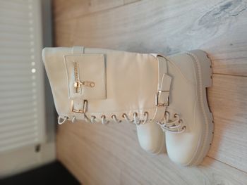 Bottes hautes beiges style combat avec pochettes amovibles - Pointure 39