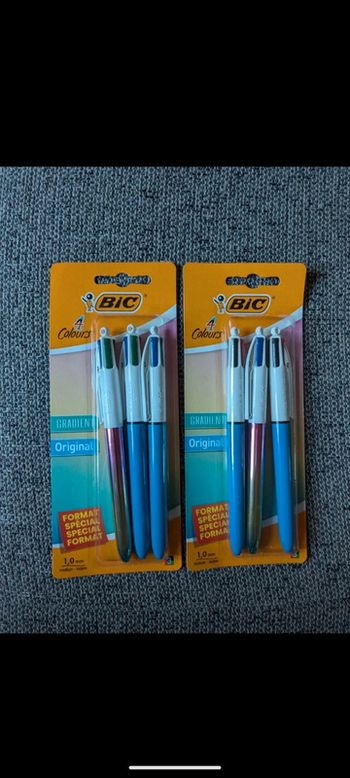 2 paquets de stylos bic