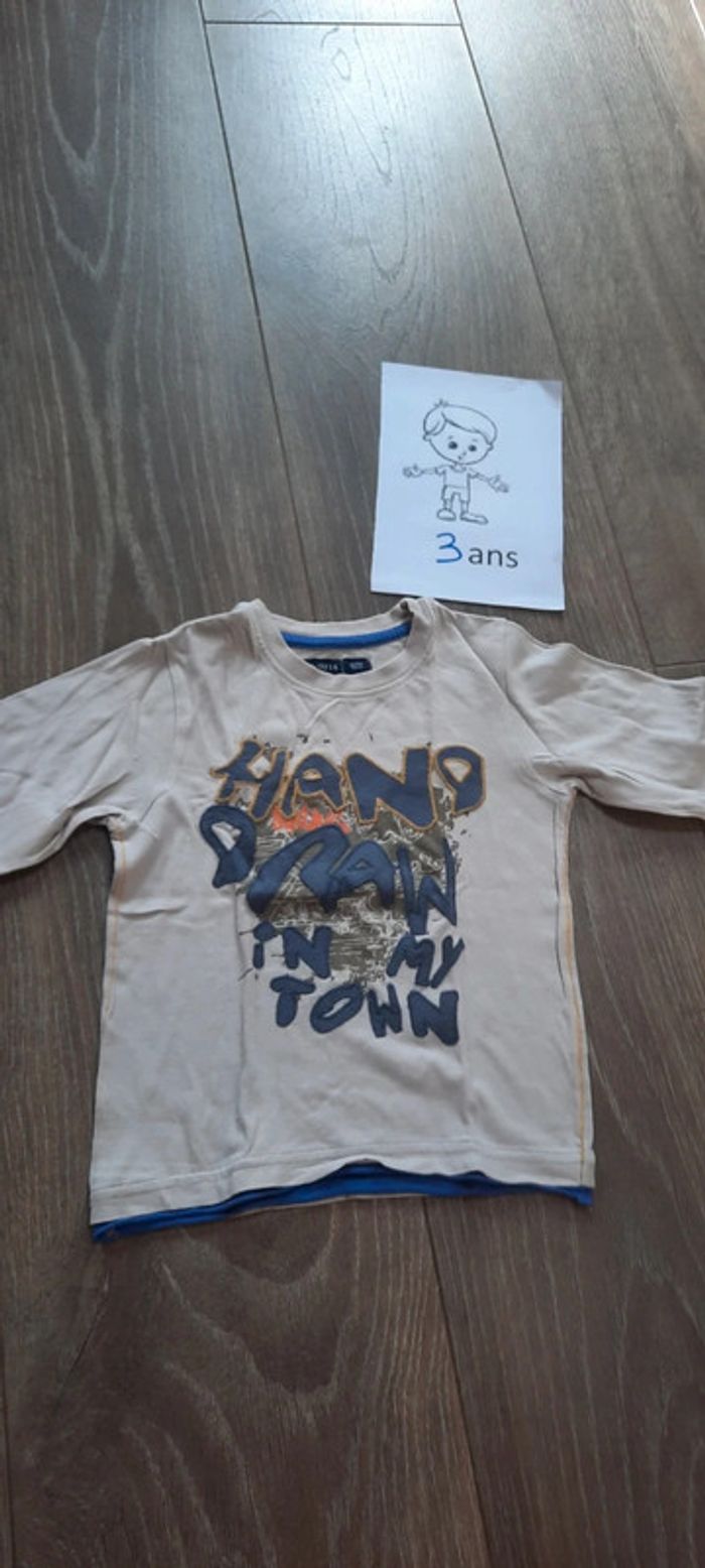 T-shirt