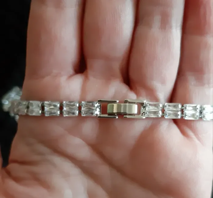 Magnifique parure collier, bracelet, bague et boucles d'oreilles Belle Miss en cristaux (strass) - photo numéro 6