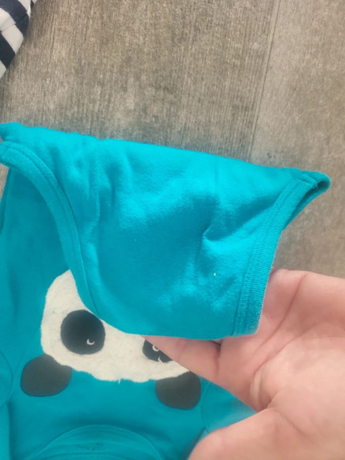 Lot bodies 9mois garcon - photo numéro 4