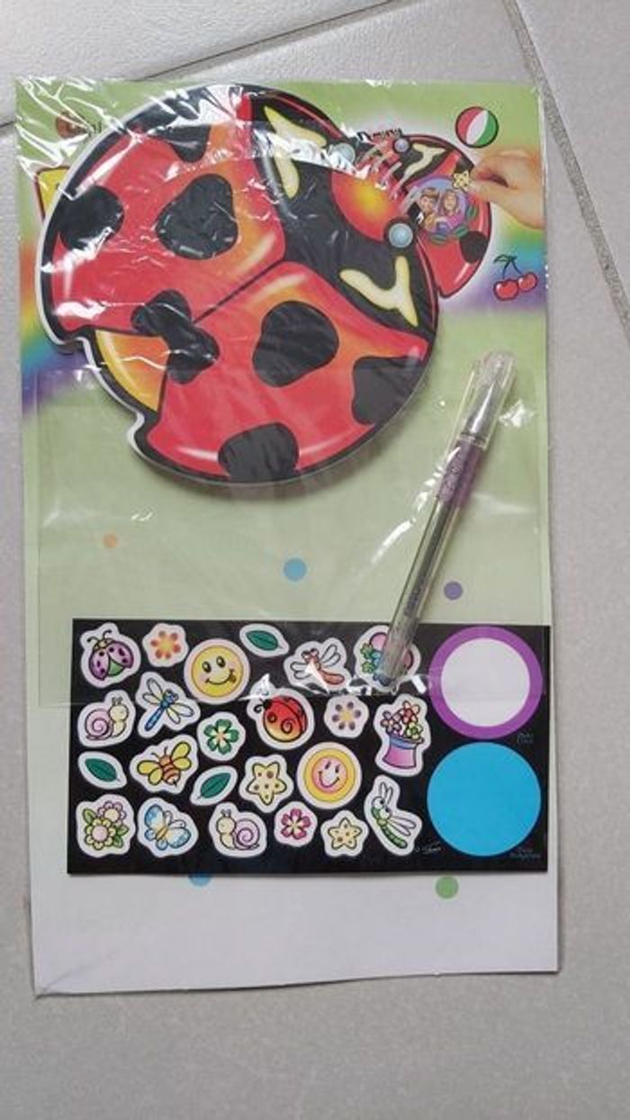 Décore ton carnet coccinelle