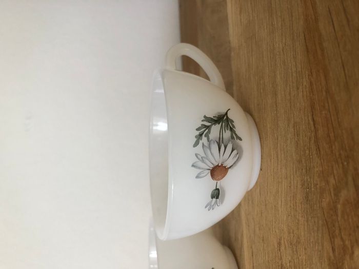 Vintage lot de deux tasses Arcopal Marguerites - photo numéro 2