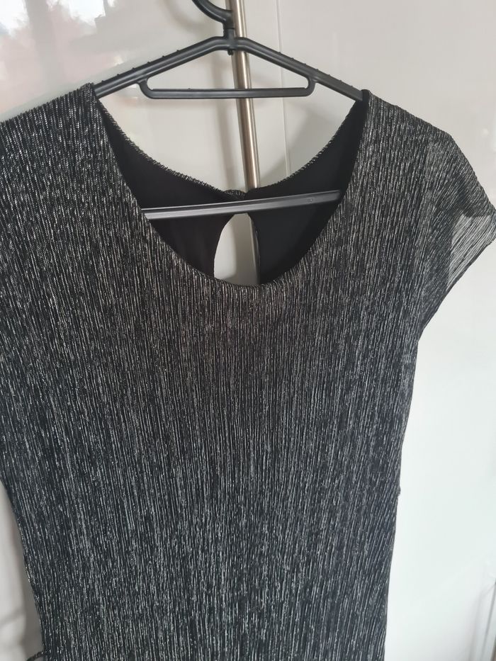 Robe argentée chic – Taille M / 38, neuve sans étiquette - photo numéro 3