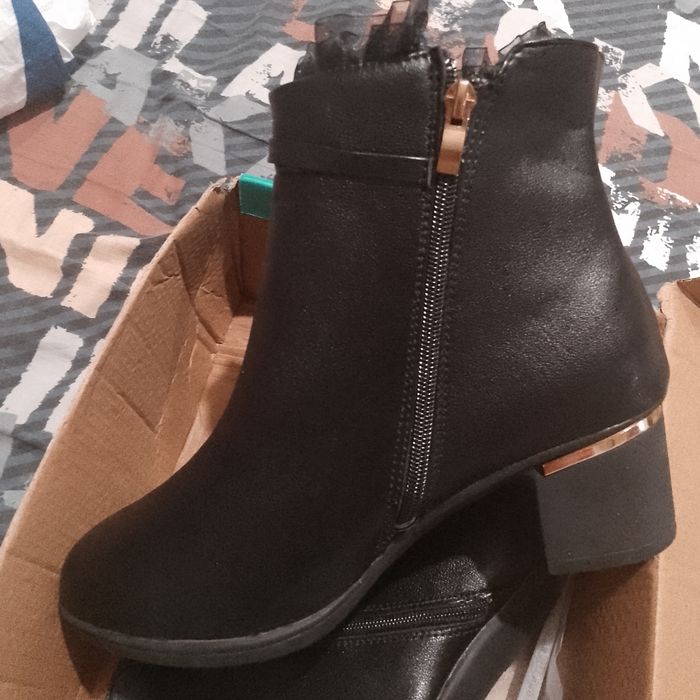 Bouttes femme - photo numéro 4