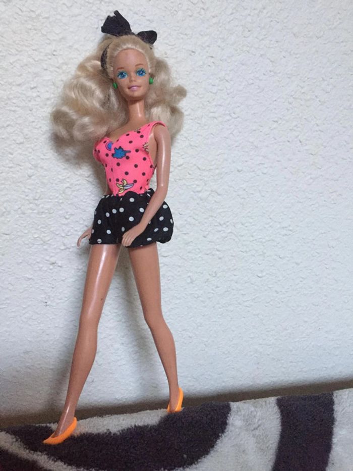 ancienne BARBIE blonde originale Capri collection 1990 - photo numéro 2