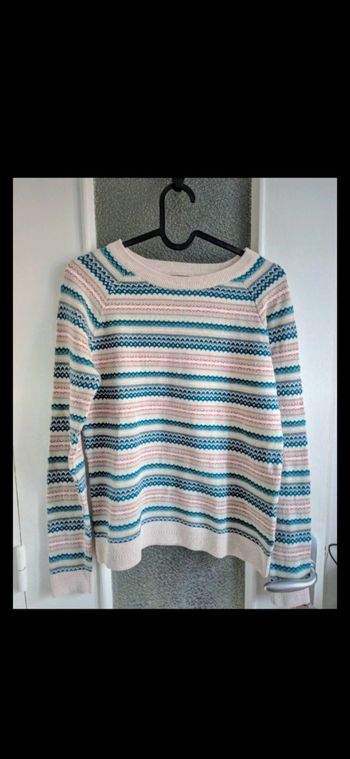 Pull léger à motifs et paillettes