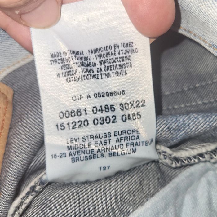 Jeans Pantacourt - Levi's 661 - 04 👖Taille W30 L22 - photo numéro 4