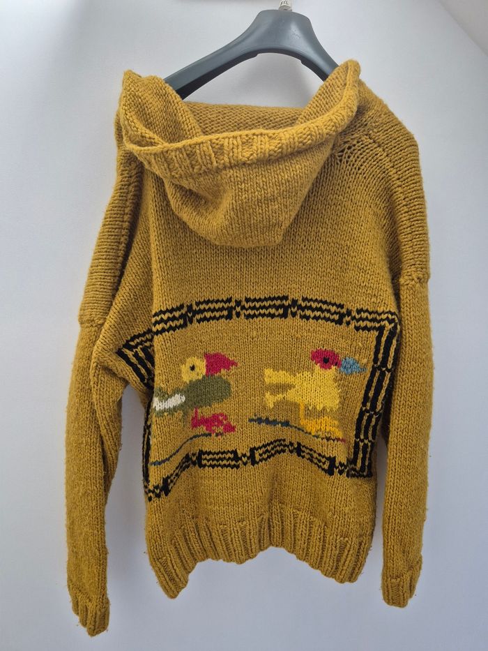 Pull laine a capuche - photo numéro 2