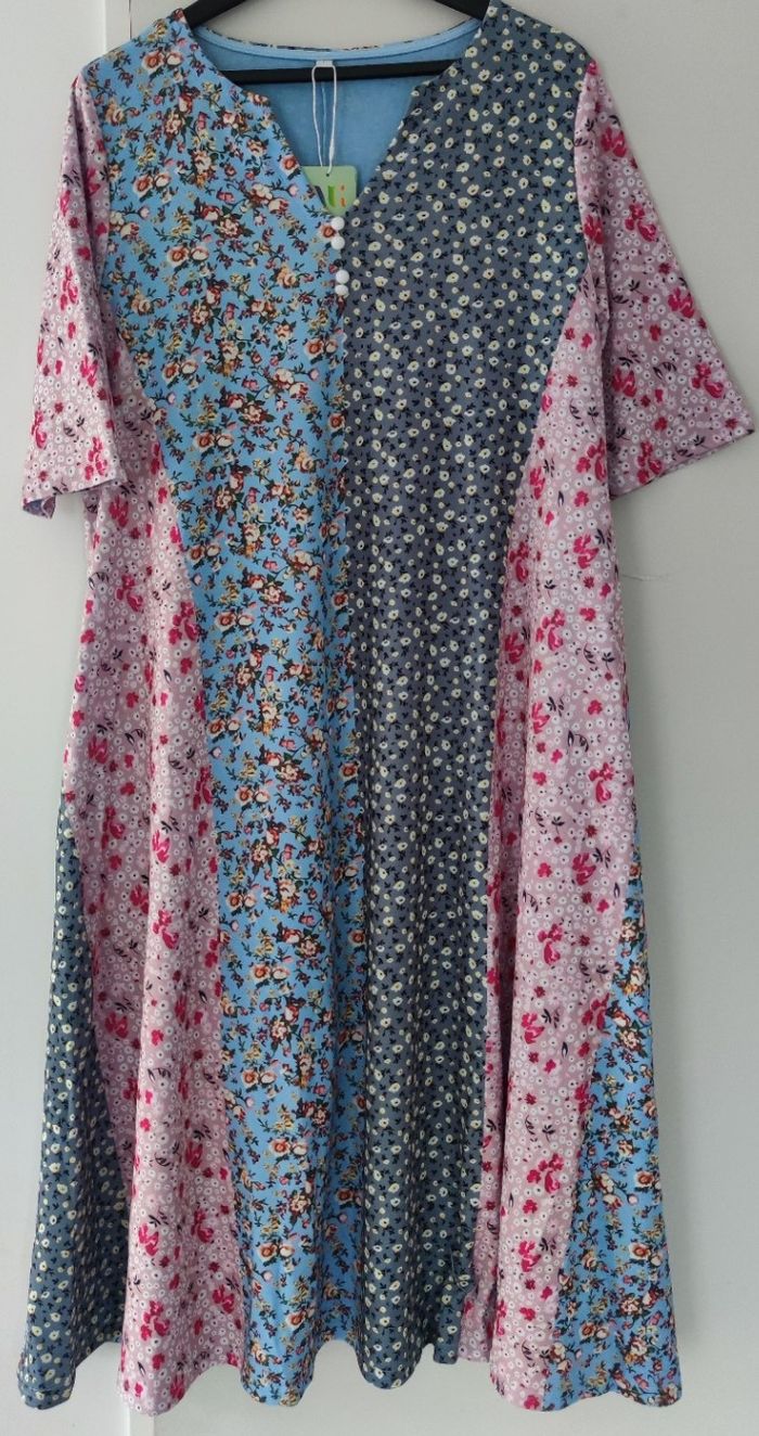 Robe longue fleurie bleu et rose femme taille L – neuve, col V manches 3/4 - photo numéro 5