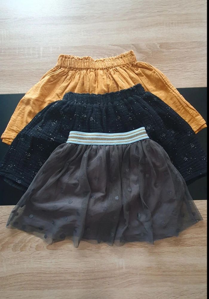 Lot de 3 jupes 4 ans