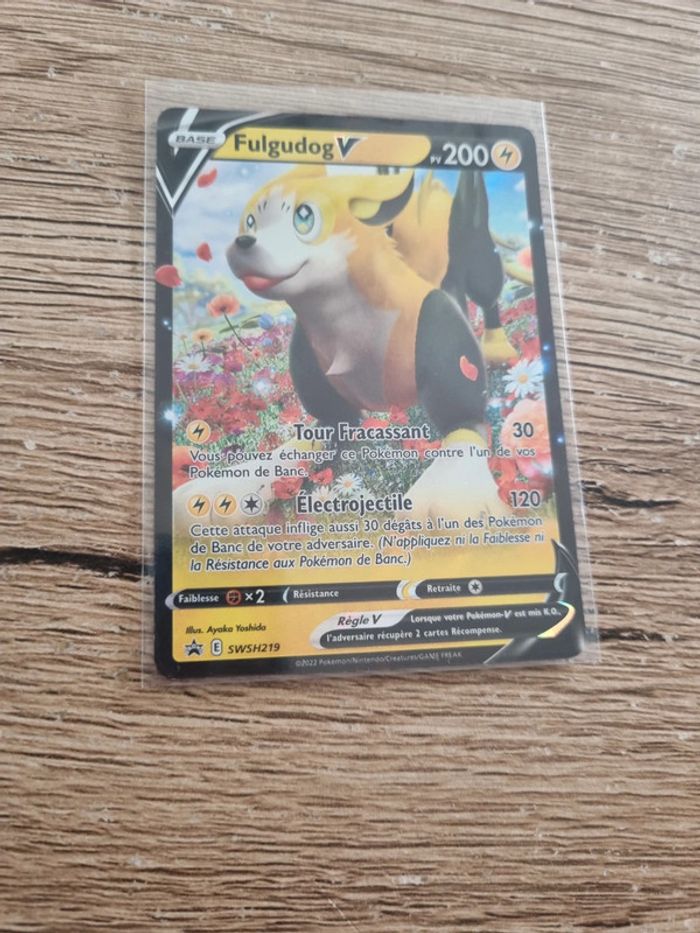 Carte pokémon fulgudog V swsh219 année 2022 - photo numéro 5