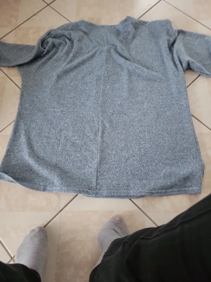 Pull taille 6 - photo numéro 3