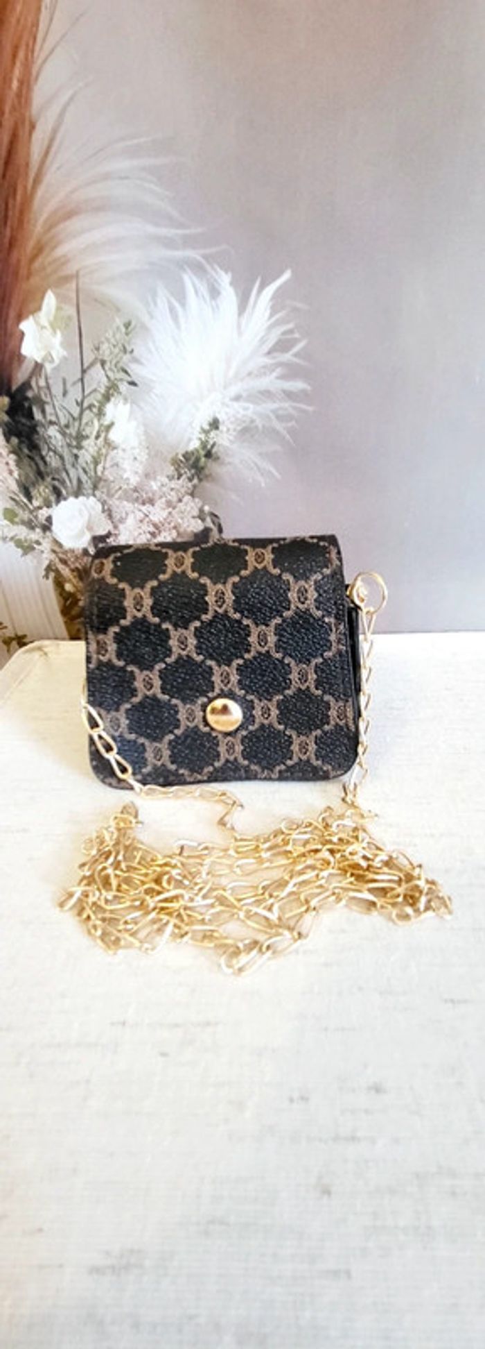 Mini sac bandoulière à motif chic noir et doré - photo numéro 3