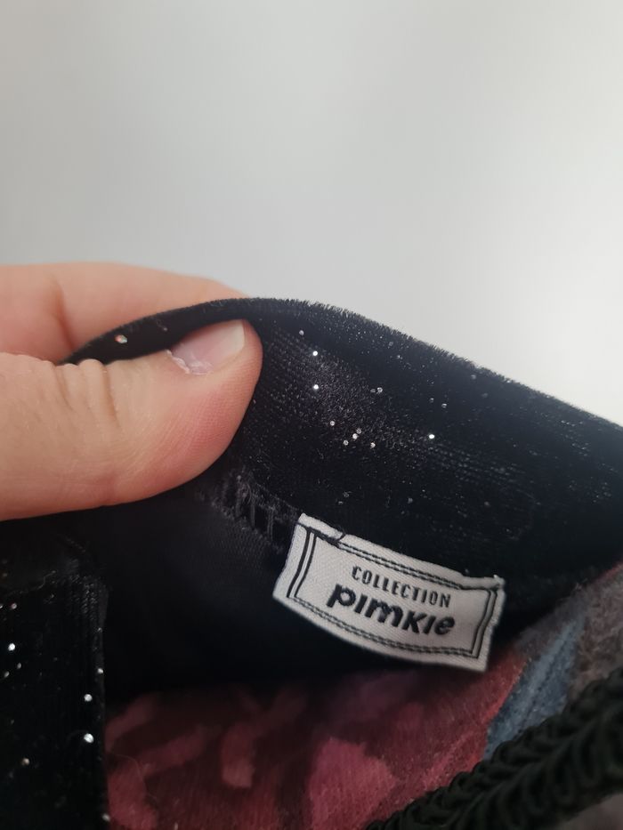 Joli haut noir velours pailleté - photo numéro 7