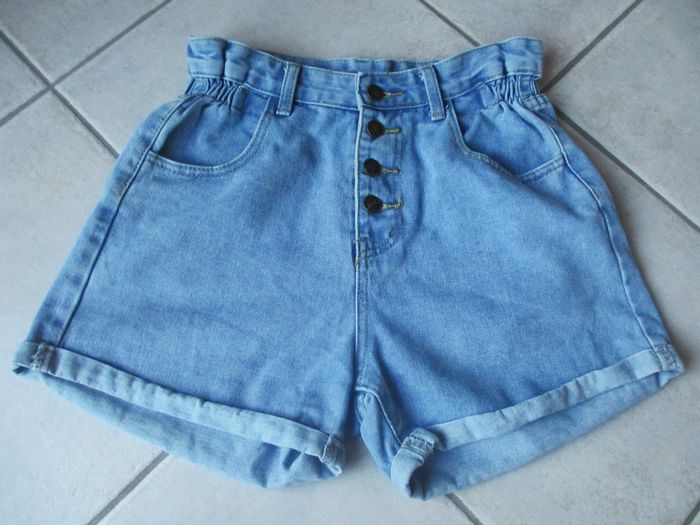 Short femme bleu clair taille haute – Taille S - photo numéro 1