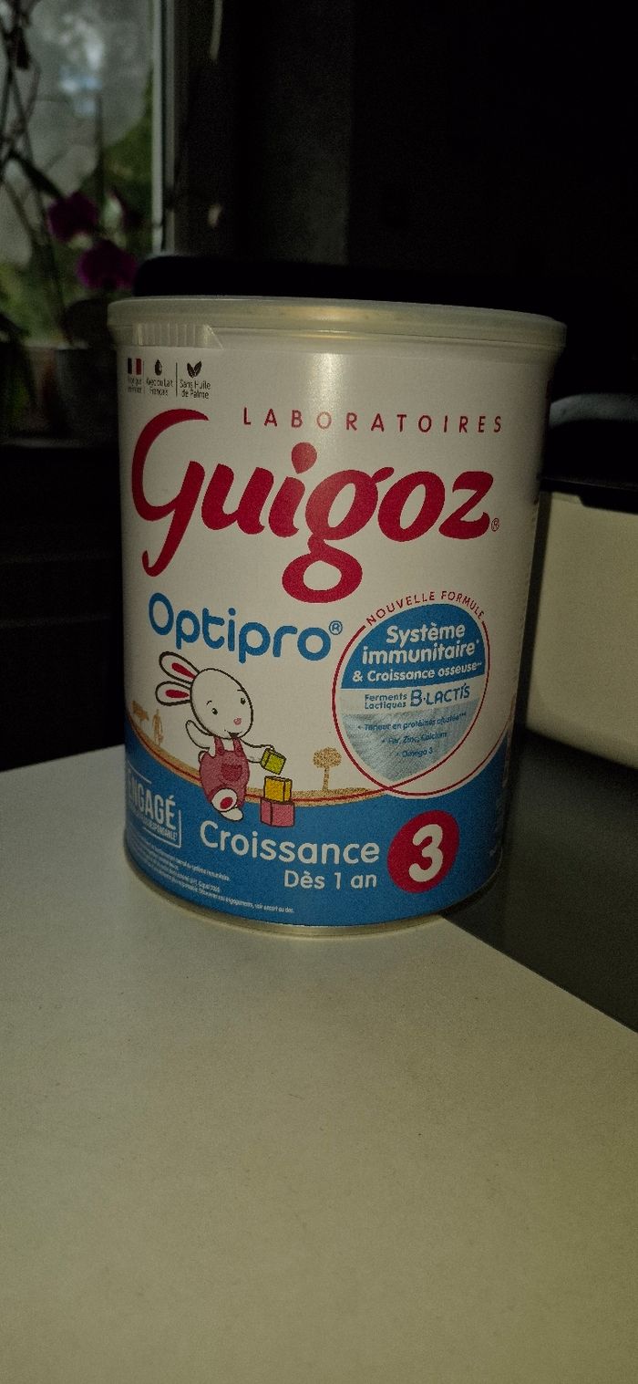 Lait guigoz 3 ème age
