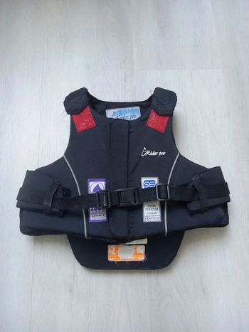 Protection equitation taille 26 (M enfant) voir étiquette