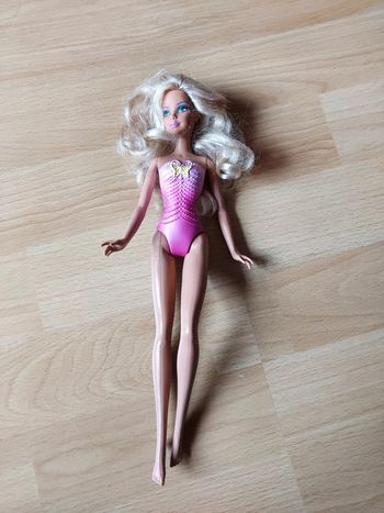 Barbie en maillot de bain
