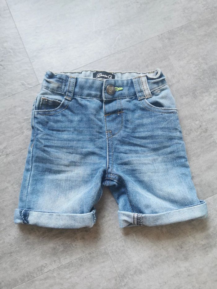 Short en jean bébé garçon 12/18 mois comme neuf