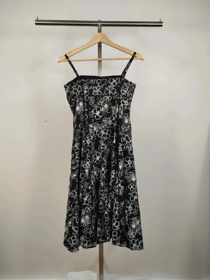 Robe longue noire à fleurs blanche Un Deux Trois bretelles - Taille 38 A614 - photo numéro 3