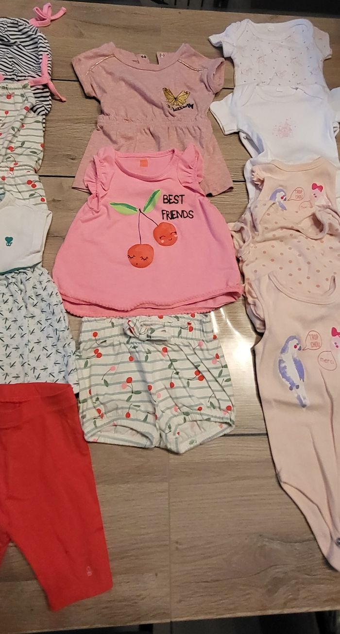 Lot 6 mois fille été - photo numéro 3