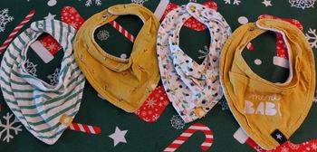 Lot 4 bandanas - très bon état (1 seul avec une des tâches)