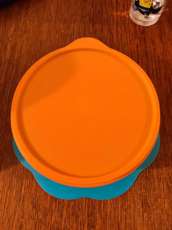 Assiette à ventouse bébé Tupperware