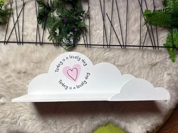 Étagère pour chambre enfant - Motif nuages