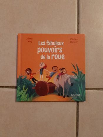 Livre Mcdonald's Les Fabuleux Pouvoirs de la Roue