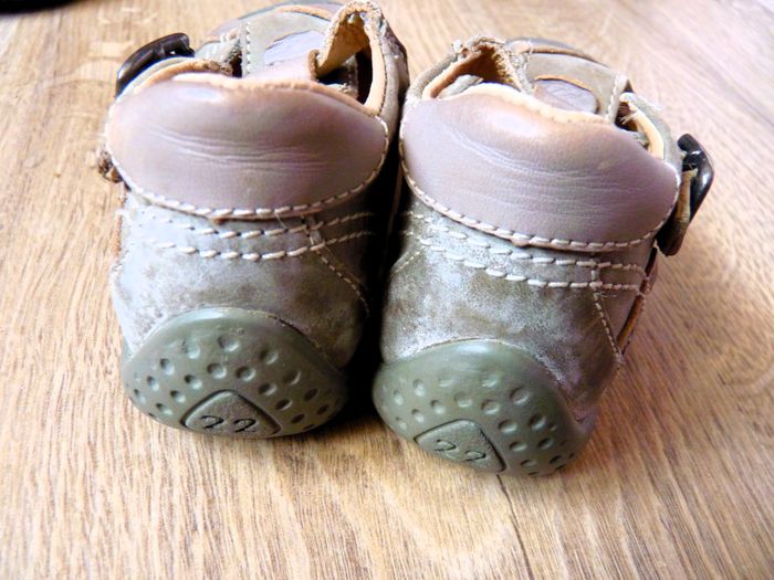 Chaussure cuir + chausson Garçon pointure 22 Babar et MOD8 bleu lot TBE - photo numéro 8