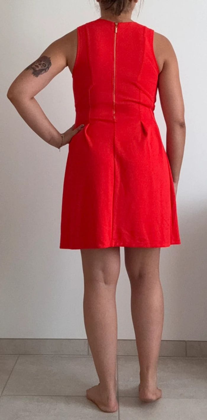 Robe rouge - photo numéro 3