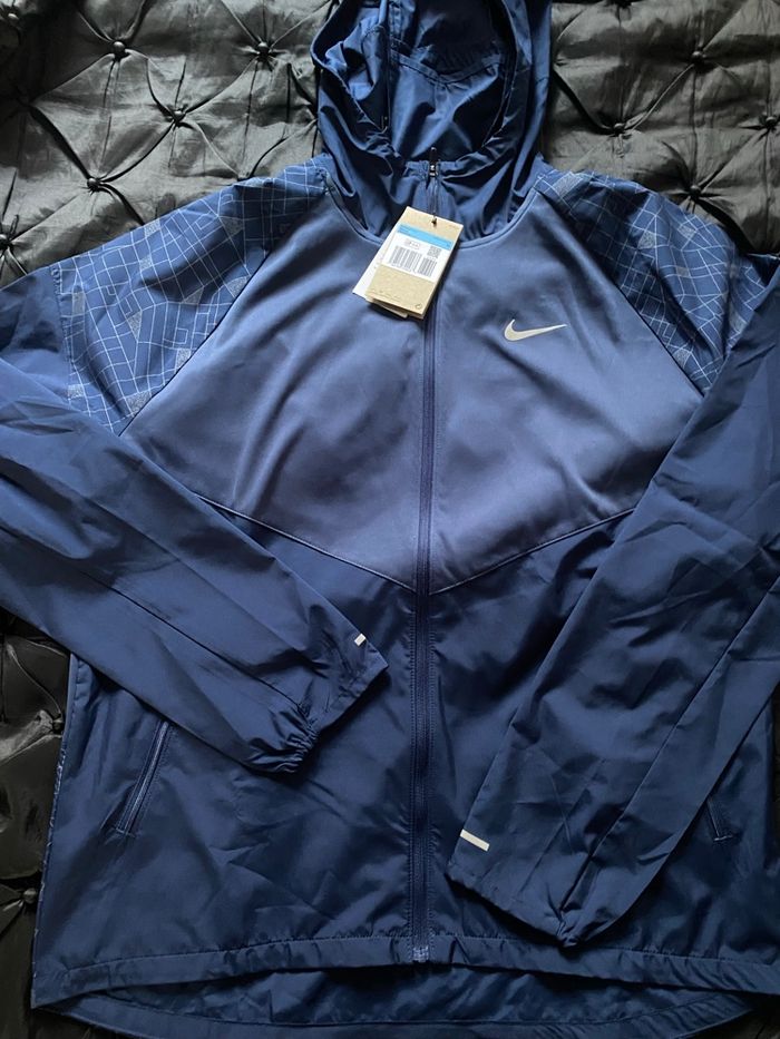 Veste nike running division miller M neuf avec étiquette authentique - photo numéro 2