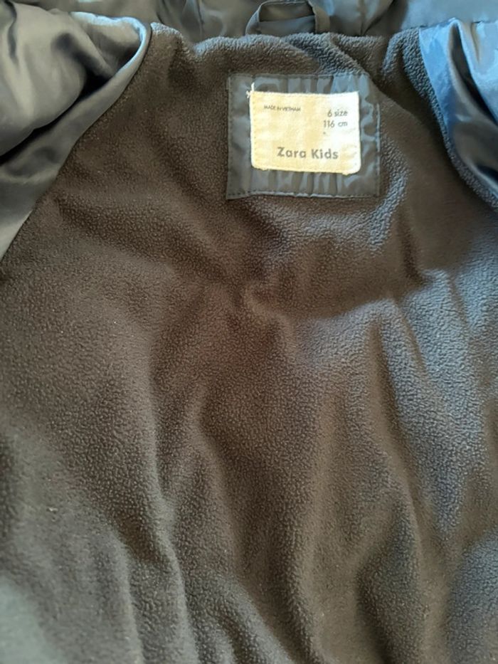 Doudoune Zara bleu marine comme neuve - photo numéro 5