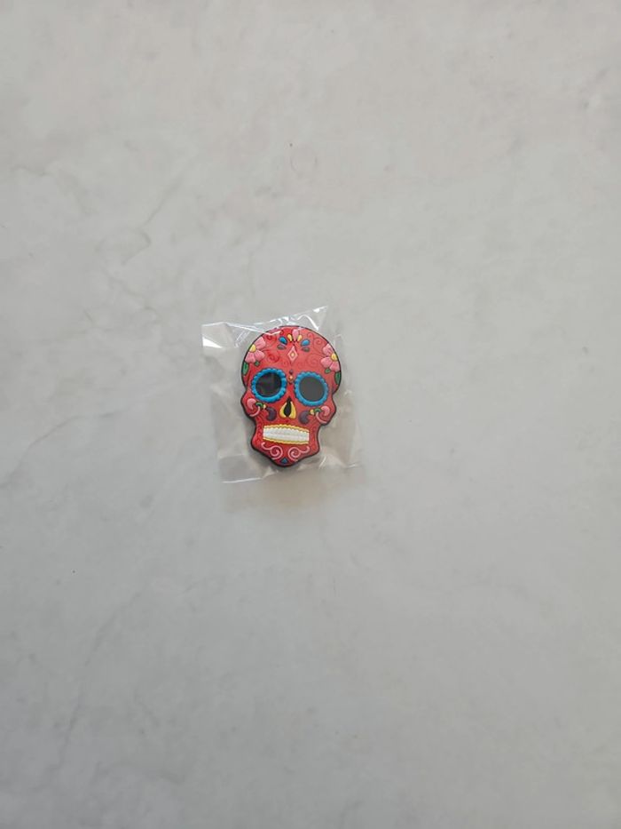 Magnet tête de mort Neuf cont6