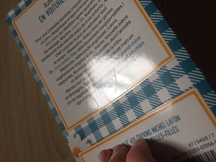 Livre 📕 En voiture Simone le livre de poche 3euros - photo numéro 6
