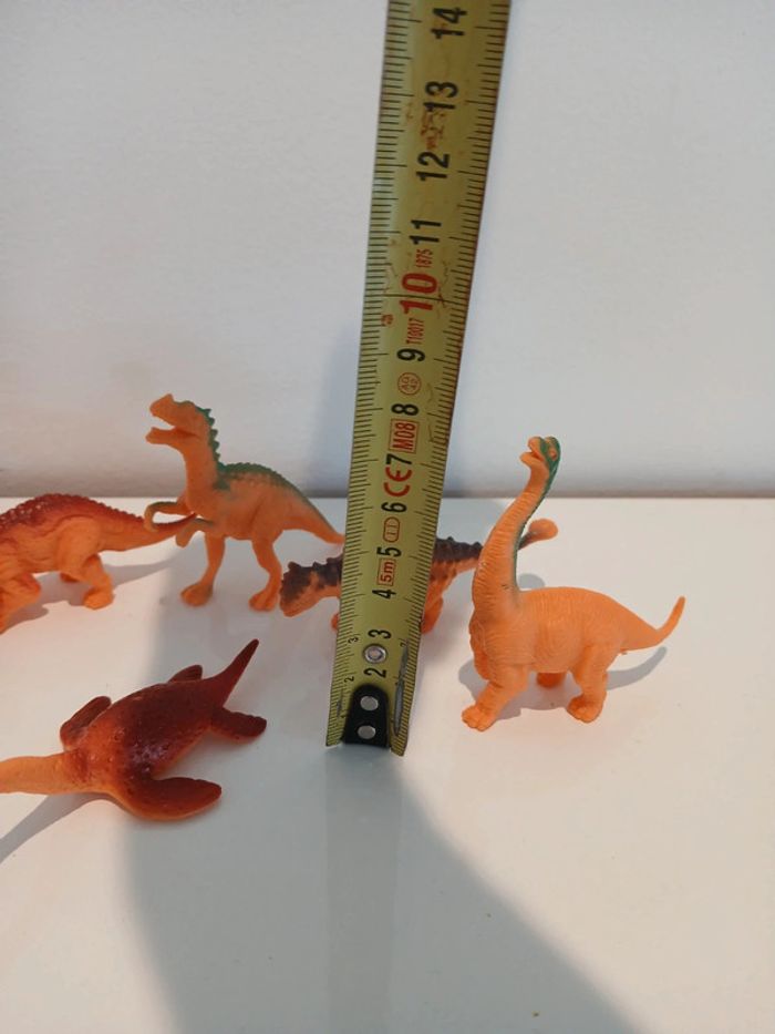Lot petits dinosaures - photo numéro 2