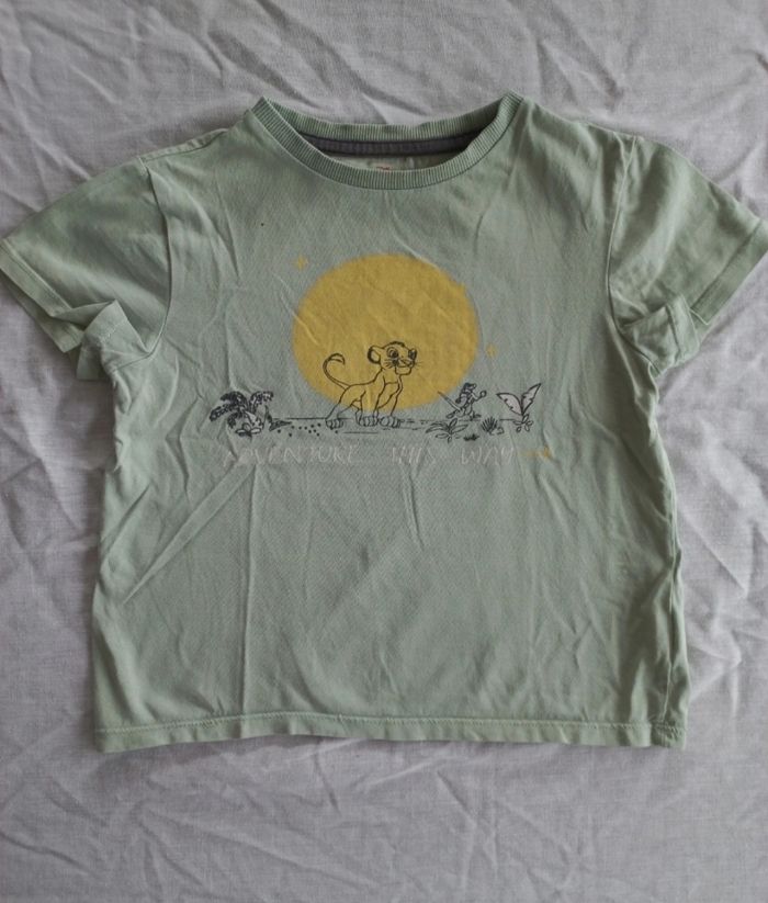 Ensemble tee-shirt + short Le Roi Lion garçon 6 ans - photo numéro 2