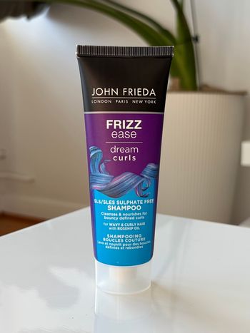Shampoing 🍒 John Frieda 