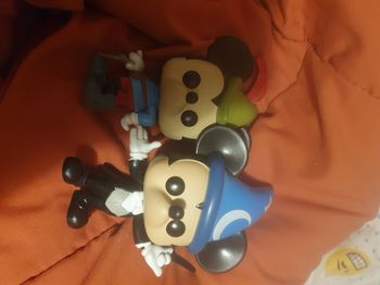 2 pop Mickey