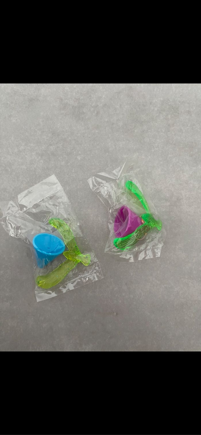 Lot de 2 jouets aigle