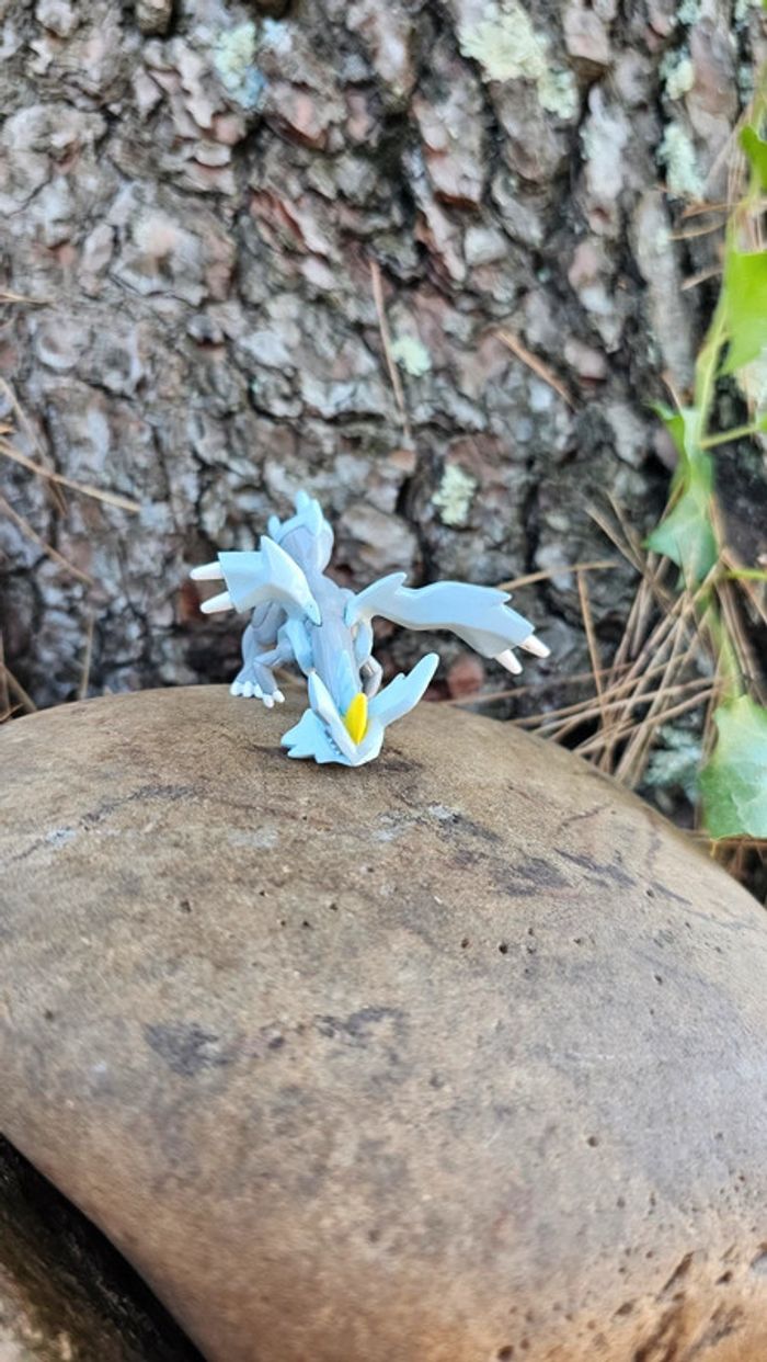 Super figurine Pokemon Nintendo tomy Kyurem - photo numéro 4