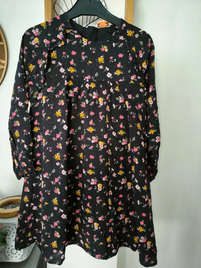 Robe fleurie Tao tape à l'oeil